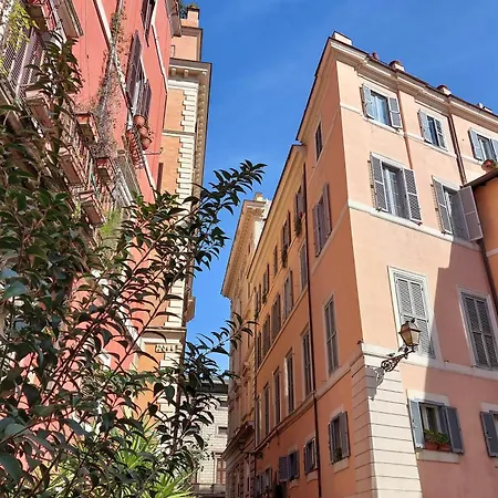 Dainty Paradiso Near Piazza Navona Apartment *