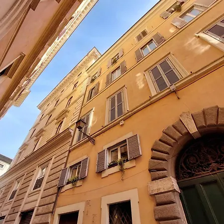Apartment Dainty Paradiso Near Piazza Navona *