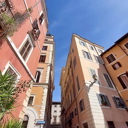 Dainty Paradiso Near Piazza Navona Apartment Rome