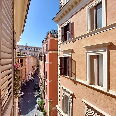 Apartment Dainty Paradiso Near Piazza Navona Rome