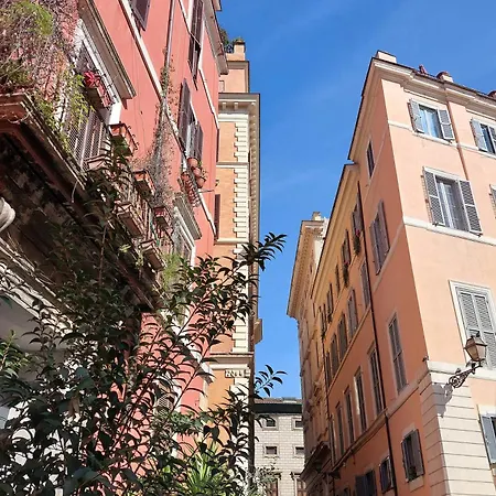 Apartment Dainty Paradiso Near Piazza Navona *