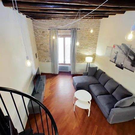 Apartment Dainty Paradiso Near Piazza Navona *